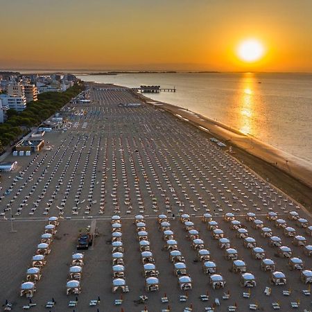 Apartamento Lucerna Lignano Sabbiadoro Exterior foto