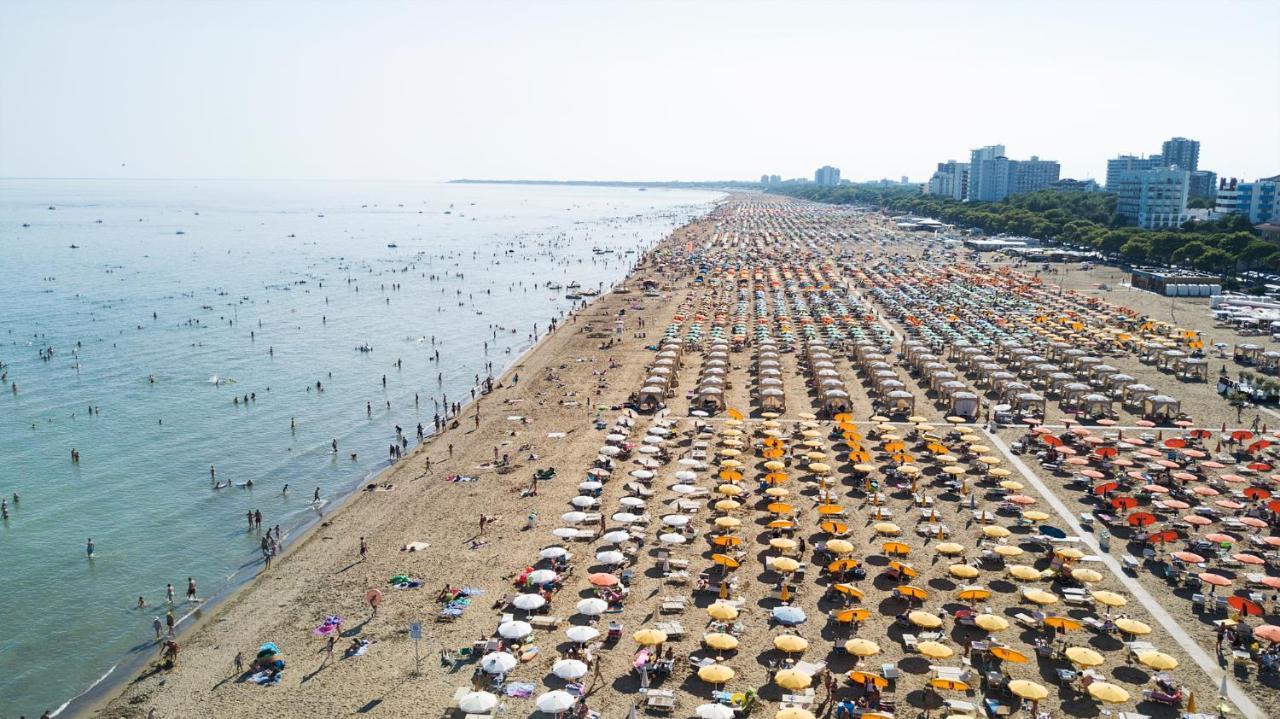 Apartamento Lucerna Lignano Sabbiadoro Exterior foto